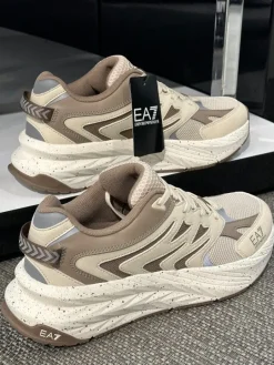 Armani EA7 - Sneakers - Beige