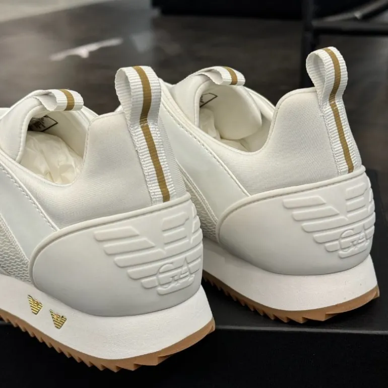 Armani EA7 - Sneakers - Wit