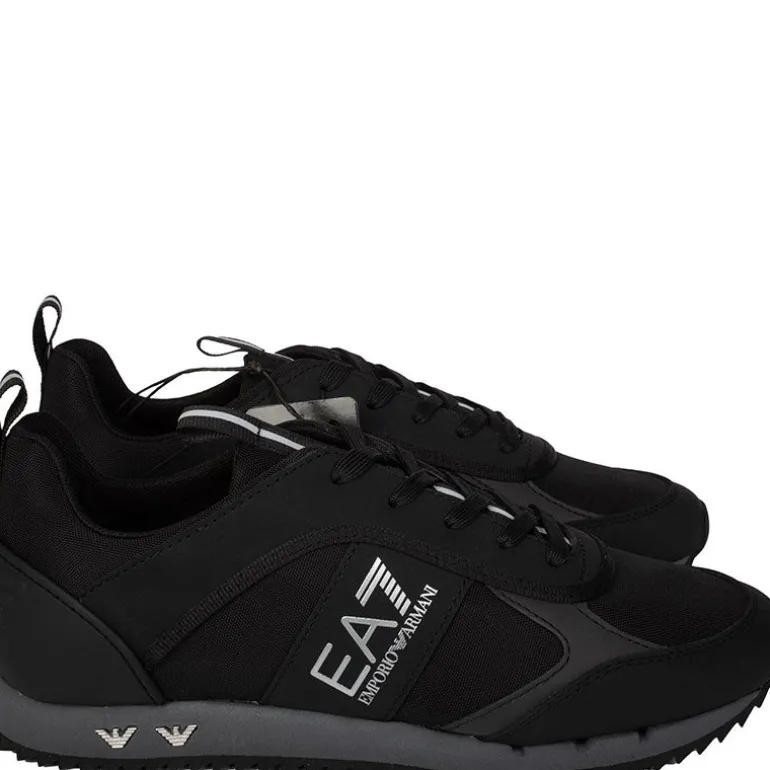 Armani EA7 - Sneakers - Zwart