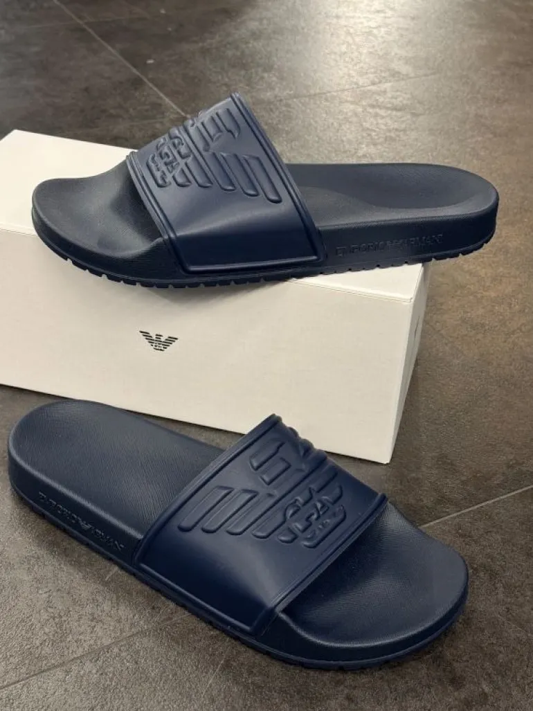 Emporio Armani - Slippers - Blauw
