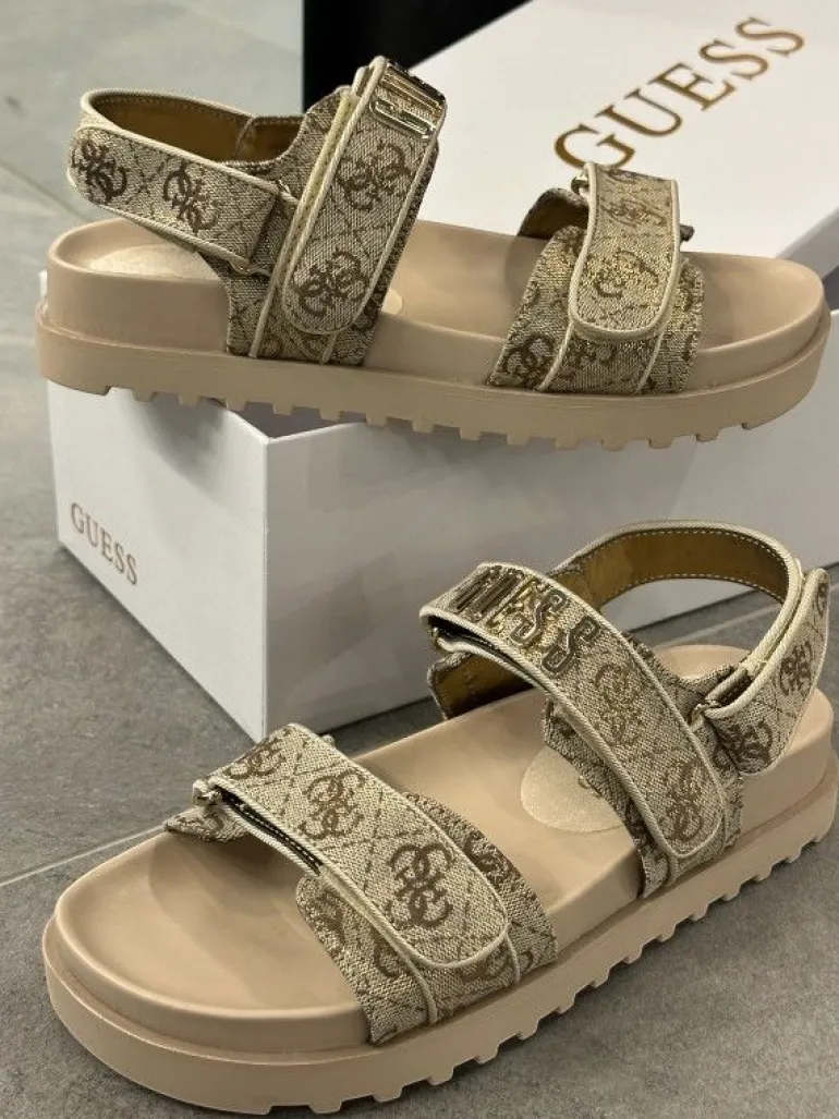 Guess - Fadison Sandalen - Goud