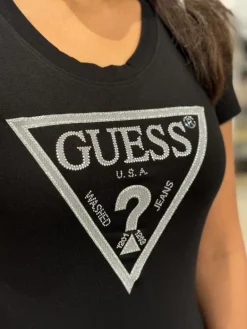 Guess - Ss Cn Shiny Triangle Tee - Zwart
