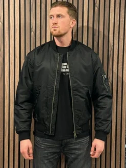 Guess Jeans - Gj Bomber Jkt - Zwart