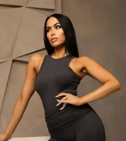 Unique The Label - Noelle Halter Top - Grijs