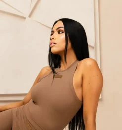 Unique The Label - Noelle Halter Top - Bruin